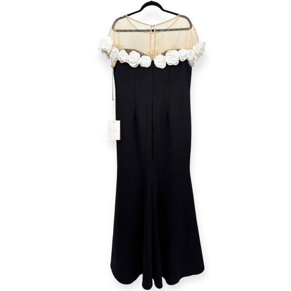 Mac Duggal NEW Black‎ & White Stretch Crepe Mermaid Gown With 3D Flowers Size 16 - Picture 8 of 12